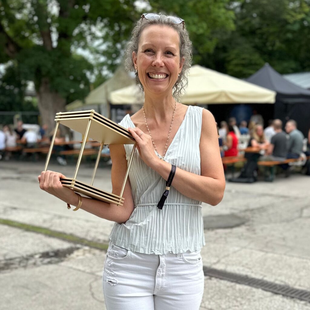 Leela Quantum Tech’s EU Manager Malira with an Infinity Bloc at FlowFest